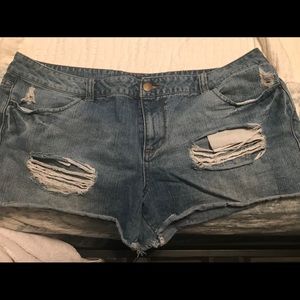 Distressed blue jean shorts, F21+